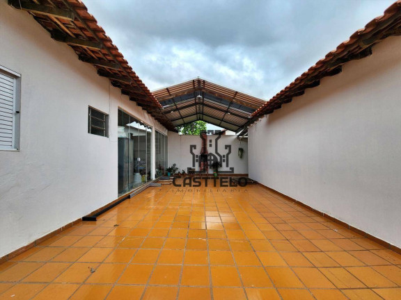 Imagem Casa com 4 Quartos à Venda, 191 m² em San Fernando - Londrina Imagem Casa com 4 Quartos à Venda, 191 m² em San Fernando - Londrina