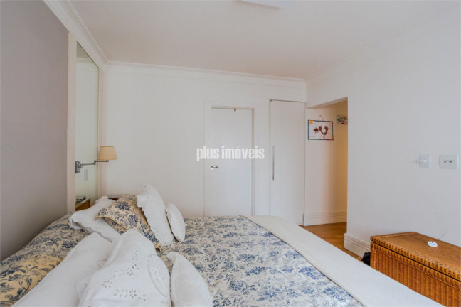 Imagem Apartamento com 4 Quartos à Venda, 225 m² em Itaim Bibi - São Paulo