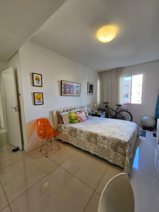 Imagem Imóvel com 3 Quartos à Venda, 185 m² em Pituba - Salvador Imagem Imóvel com 3 Quartos à Venda, 185 m² em Pituba - Salvador