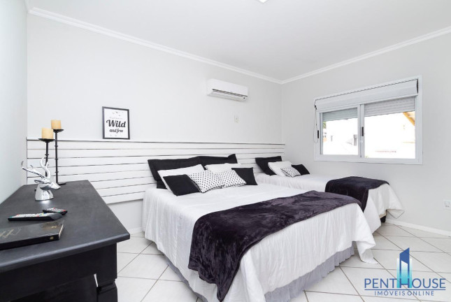 Imagem Casa com 6 Quartos à Venda, 805 m² em Centro - Bombinhas Imagem Casa com 6 Quartos à Venda, 805 m² em Centro - Bombinhas