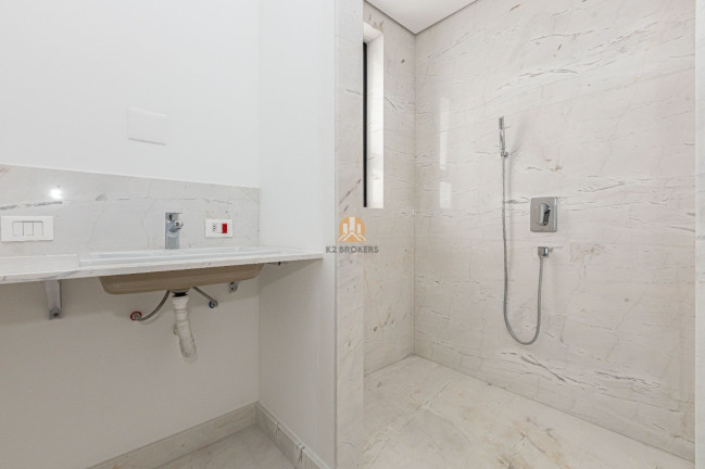 Imagem Imóvel com 2 Quartos à Venda, 131 m² em Bigorrilho - Curitiba Imagem Imóvel com 2 Quartos à Venda, 131 m² em Bigorrilho - Curitiba