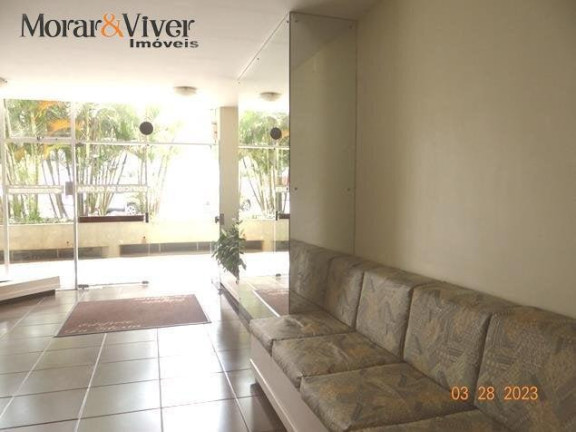 Imagem Apartamento com 2 Quartos à Venda, 53 m² em Centro - Curitiba