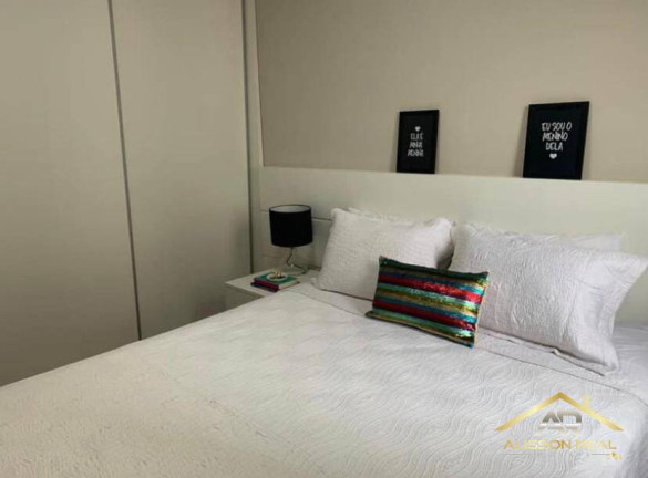 Imagem Apartamento com 2 Quartos à Venda, 74 m² em Jardim Tupanci - Barueri