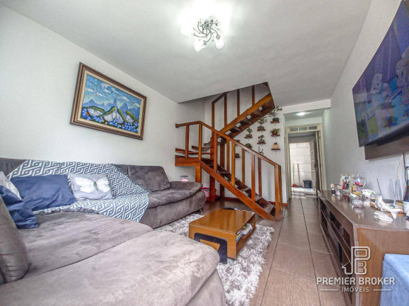 Casa com 2 Quartos à Venda, 63 m² em Jardim Meudon - Teresópolis