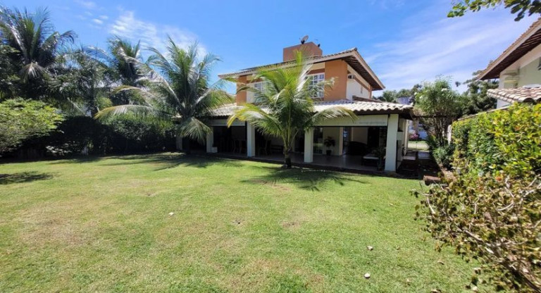 Imagem Casa com 4 Quartos à Venda, 284 m² em Itapuã - Salvador Imagem Casa com 4 Quartos à Venda, 284 m² em Itapuã - Salvador