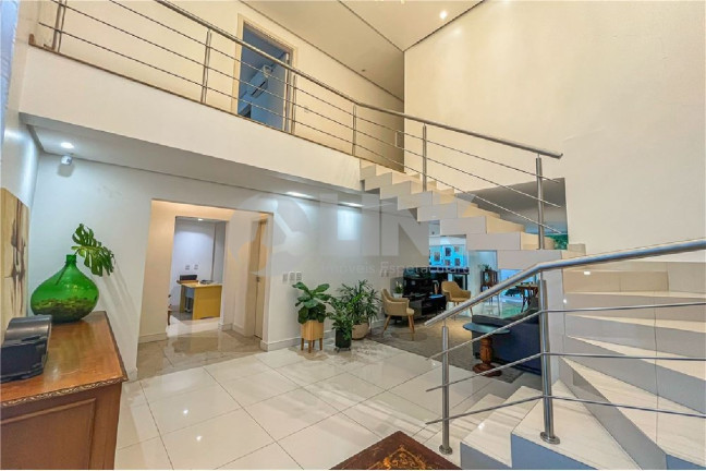 Imagem Casa com 4 Quartos à Venda, 300 m² em Chácara Das Pedras - Porto Alegre Imagem Casa com 4 Quartos à Venda, 300 m² em Chácara Das Pedras - Porto Alegre