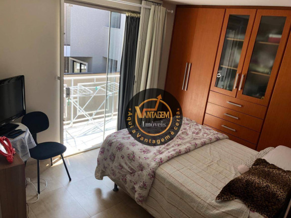Imagem Sobrado com 3 Quartos à Venda, 131 m² em Hauer - Curitiba