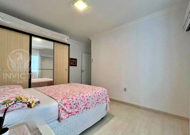 Imagem Apartamento com 3 Quartos à Venda, 205 m² em Centro - Balneário Camboriú Imagem Apartamento com 3 Quartos à Venda, 205 m² em Centro - Balneário Camboriú