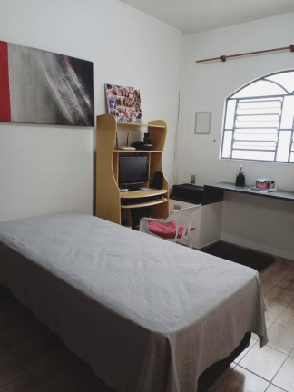 Imagem Casa com 3 Quartos à Venda, 250 m² em Jardim Independência - Taubaté Imagem Casa com 3 Quartos à Venda, 250 m² em Jardim Independência - Taubaté