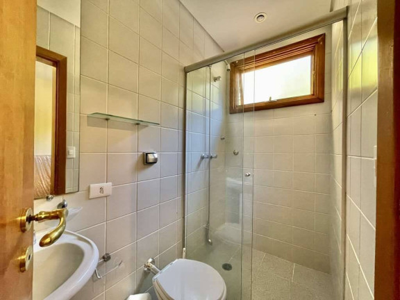 Imagem Casa com 5 Quartos à Venda, 1 m² em Granja Viana - Carapicuíba Imagem Casa com 5 Quartos à Venda, 1 m² em Granja Viana - Carapicuíba