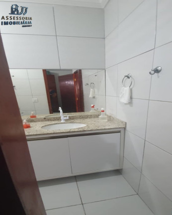 Imagem Casa com 2 Quartos para Alugar ou Temporada, 85 m² em Cajupiranga - Parnamirim Imagem Casa com 2 Quartos para Alugar ou Temporada, 85 m² em Cajupiranga - Parnamirim