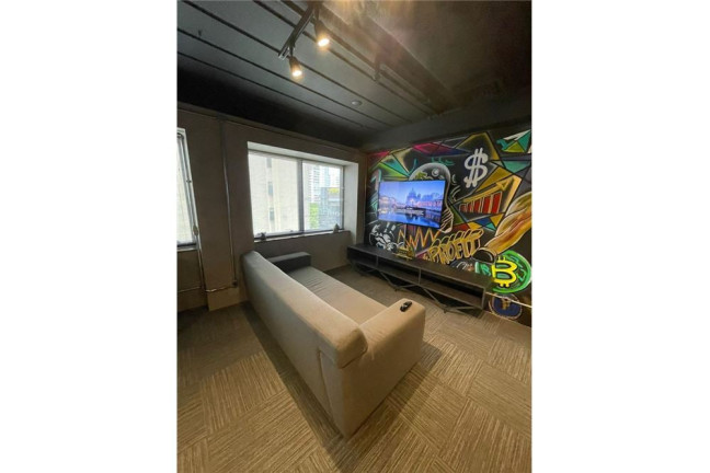 Imagem Sala Comercial à Venda, em Cidade Monções - São Paulo Imagem Sala Comercial à Venda, em Cidade Monções - São Paulo