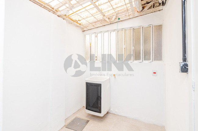 Imagem Apartamento com 2 Quartos à Venda, 46 m² em Santo Antônio - Porto Alegre Imagem Apartamento com 2 Quartos à Venda, 46 m² em Santo Antônio - Porto Alegre