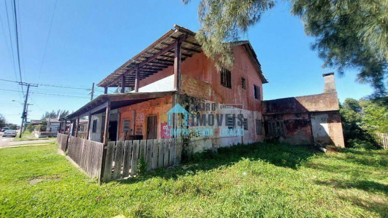 Sobrado com 4 Quartos à Venda, 255 m² em Pinhal Sul - Balneário Pinhal