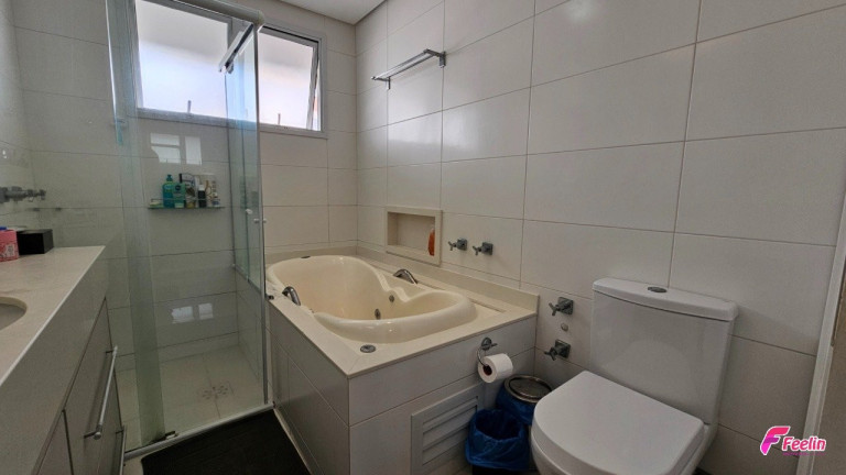 Imagem Apartamento com 3 Quartos à Venda, 132 m² em Balneário - Florianópolis