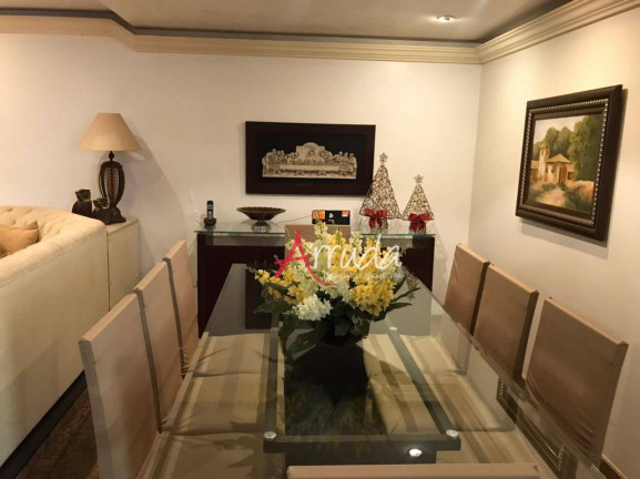 Imagem Sobrado com 3 Quartos à Venda, 343 m² em Maria Luiza - Cascavel