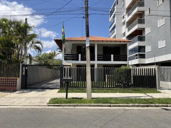 Imagem Casa com 3 Quartos à Venda, 258 m² em Centro - Guaratuba Imagem Casa com 3 Quartos à Venda, 258 m² em Centro - Guaratuba