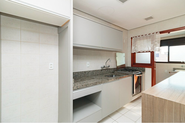 Imagem Apartamento com 2 Quartos à Venda, 62 m² em Passo Da Areia - Porto Alegre