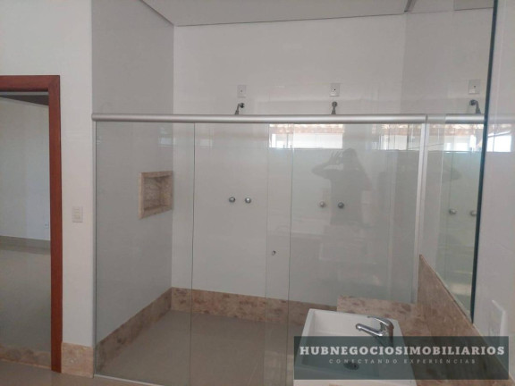 Imagem Casa com 4 Quartos à Venda, 350 m²