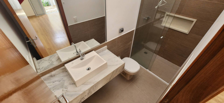 Imagem Casa com 3 Quartos à Venda, 314 m² em Jardim Santa Bárbara - Atibaia Imagem Casa com 3 Quartos à Venda, 314 m² em Jardim Santa Bárbara - Atibaia