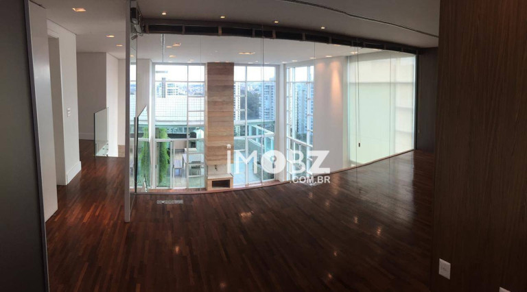 Imagem Imóvel com 4 Quartos à Venda, 380 m² em Villaggio Panamby - São Paulo Imagem Imóvel com 4 Quartos à Venda, 380 m² em Villaggio Panamby - São Paulo
