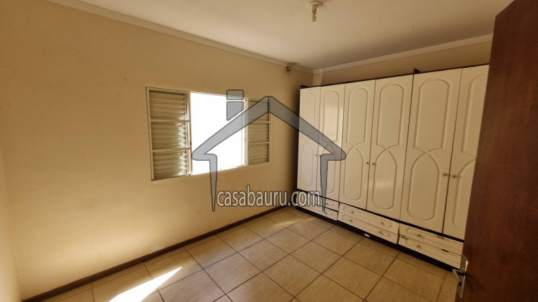 Imagem Casa com 3 Quartos à Venda, 242 m² em Vila Brunhari - Bauru