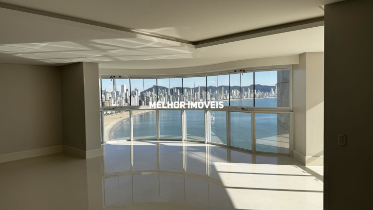 Imagem Apartamento com 4 Quartos à Venda, 237 m² em Centro - Balneário Camboriú Imagem Apartamento com 4 Quartos à Venda, 237 m² em Centro - Balneário Camboriú