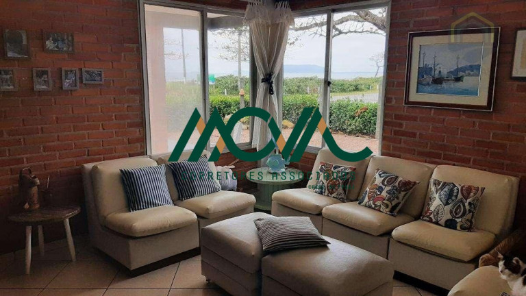Imagem Casa com 4 Quartos à Venda, 160 m² em Praia Do Imperador - Itapoá