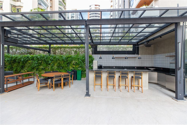 Imagem Imóvel com 4 Quartos à Venda, em Moema - São Paulo Imagem Imóvel com 4 Quartos à Venda, em Moema - São Paulo