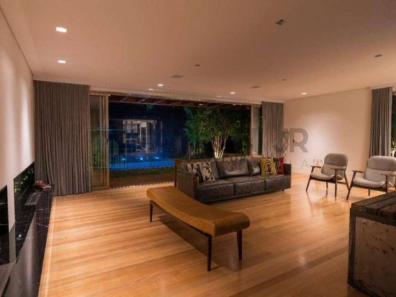 Imagem Casa com 4 Quartos à Venda, 478 m² em Jardim Europa - São Paulo Imagem Casa com 4 Quartos à Venda, 478 m² em Jardim Europa - São Paulo
