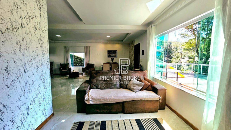 Imagem Casa com 3 Quartos à Venda, 180 m² em Albuquerque - Teresópolis Imagem Casa com 3 Quartos à Venda, 180 m² em Albuquerque - Teresópolis
