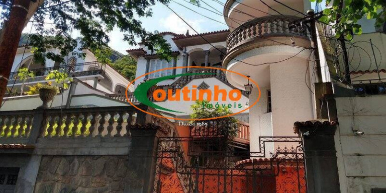Imagem Casa com 5 Quartos à Venda, 860 m² em Grajaú - Rio De Janeiro