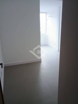 Imagem Apartamento com 2 Quartos à Venda, 74 m² em Copacabana - Rio De Janeiro Imagem Apartamento com 2 Quartos à Venda, 74 m² em Copacabana - Rio De Janeiro