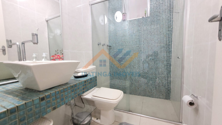 Imagem Casa com 3 Quartos à Venda, 150 m² em Veneza - Ipatinga