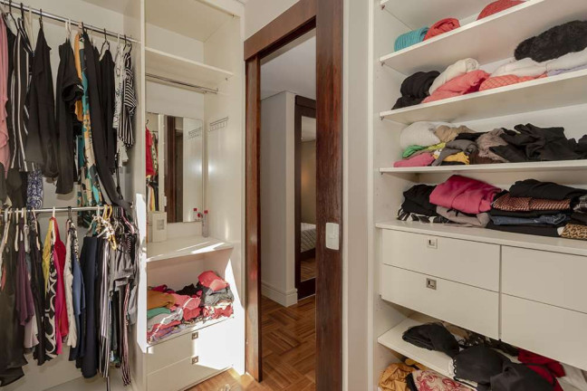 Imagem Imóvel com 2 Quartos à Venda, em Auxiliadora - Porto Alegre Imagem Imóvel com 2 Quartos à Venda, em Auxiliadora - Porto Alegre