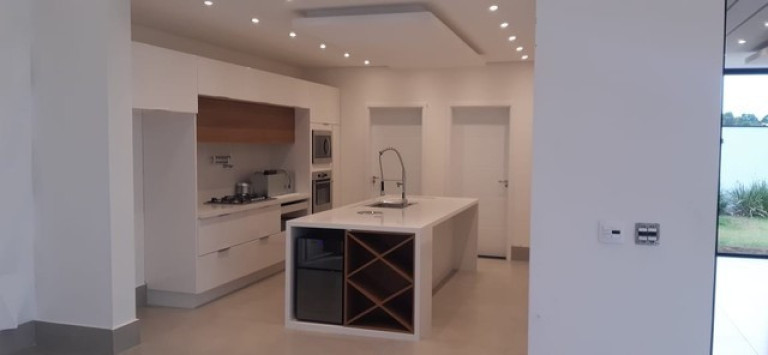 Imagem Casa com 4 Quartos à Venda, 486 m² em Residencial Saint Patrick - Sorocaba Imagem Casa com 4 Quartos à Venda, 486 m² em Residencial Saint Patrick - Sorocaba