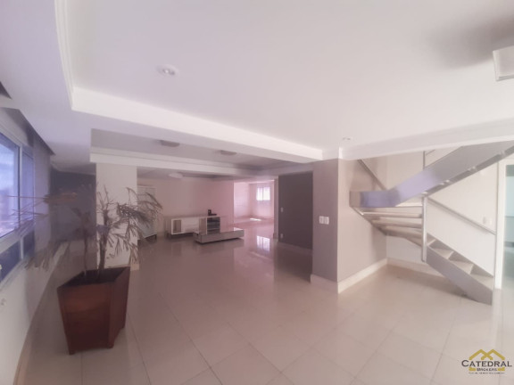 Imóvel com 4 Quartos para Alugar, 310 m² em Centro - Jundiaí
