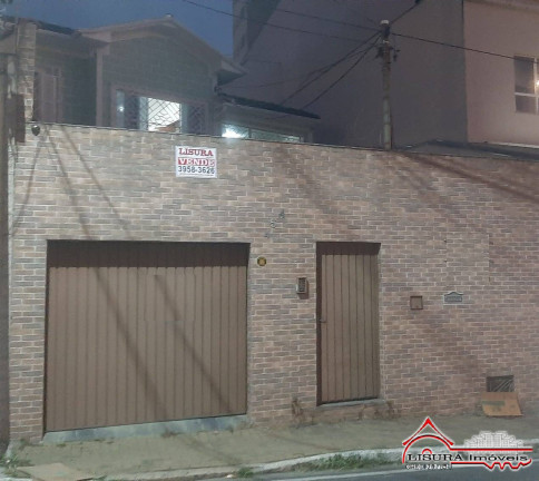 Imagem Casa com 2 Quartos para Alugar, 367 m² em Centro - Jacareí