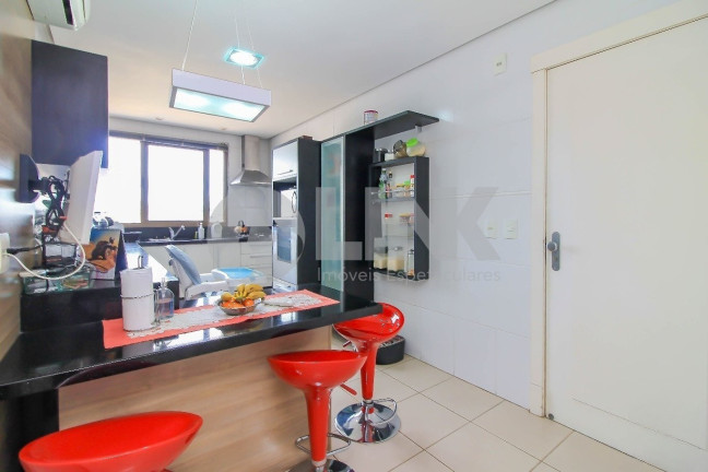 Imagem Apartamento com 3 Quartos à Venda, 182 m² em Petrópolis - Porto Alegre Imagem Apartamento com 3 Quartos à Venda, 182 m² em Petrópolis - Porto Alegre