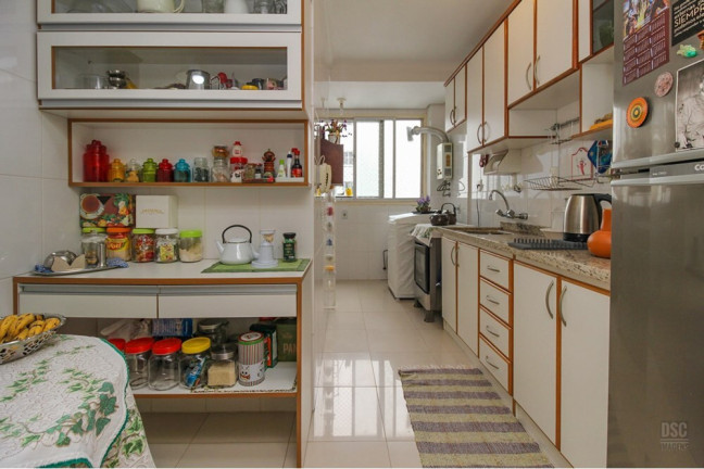 Imagem Imóvel com 3 Quartos à Venda, 79 m² em Cristal - Porto Alegre