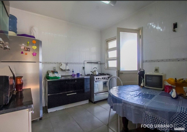 Imagem Apartamento com 3 Quartos à Venda, 177 m² em Petrópolis - Porto Alegre Imagem Apartamento com 3 Quartos à Venda, 177 m² em Petrópolis - Porto Alegre