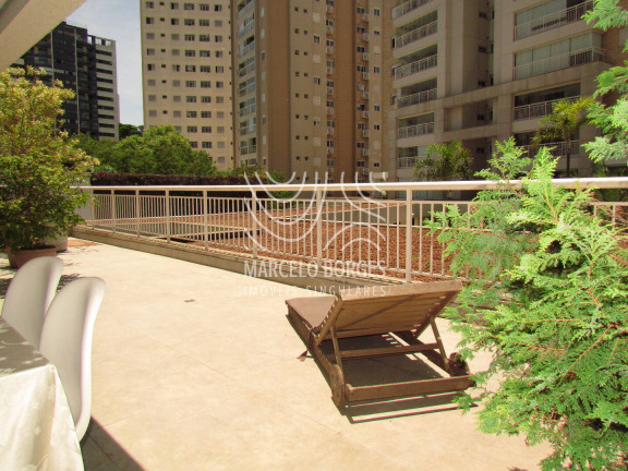 Imagem Apartamento com 3 Quartos à Venda, 220 m² em Vila Alexandria - São Paulo