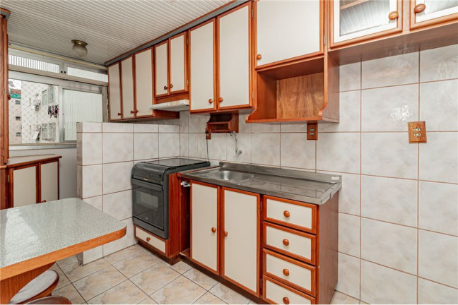Imagem Imóvel com 2 Quartos à Venda, em Passo Da Areia - Porto Alegre Imagem Imóvel com 2 Quartos à Venda, em Passo Da Areia - Porto Alegre