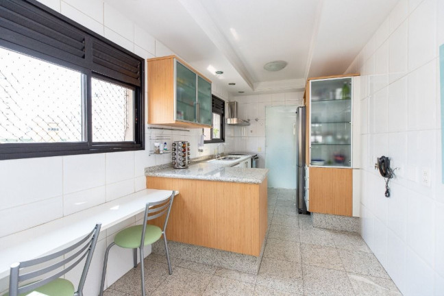 Imagem Apartamento com 3 Quartos à Venda, 161 m² em Moema - São Paulo
