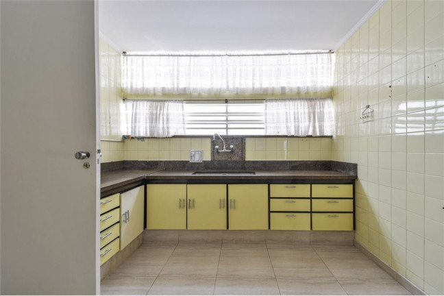 Imagem Casa com 4 Quartos à Venda,  em Morumbi - São Paulo