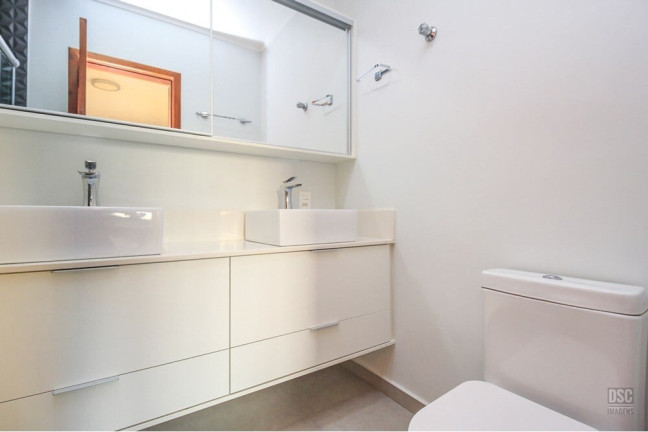 Imagem Imóvel com 3 Quartos à Venda, 169 m² em Tristeza - Porto Alegre Imagem Imóvel com 3 Quartos à Venda, 169 m² em Tristeza - Porto Alegre