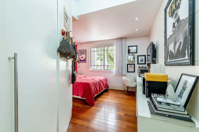 Imagem Casa de Condomínio com 3 Quartos à Venda, 566 m² em Boa Vista - Porto Alegre