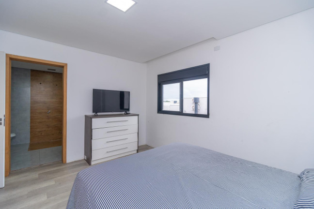Imagem Sobrado com 3 Quartos à Venda, 178 m² em Portão - Curitiba