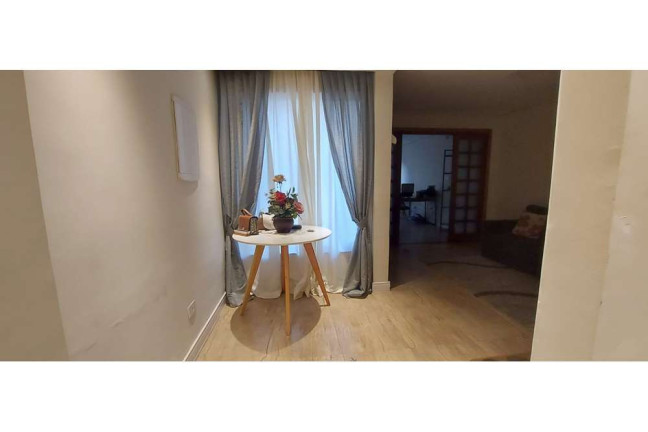 Imagem Casa com 4 Quartos à Venda, em Cambuci - São Paulo Imagem Casa com 4 Quartos à Venda, em Cambuci - São Paulo