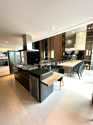 Imagem Imóvel com 4 Quartos à Venda, 291 m² em América - Joinville